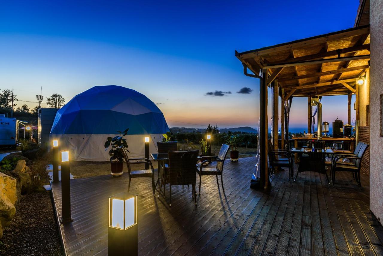 Вілла Jeju Starlight Glamping Екстер'єр фото